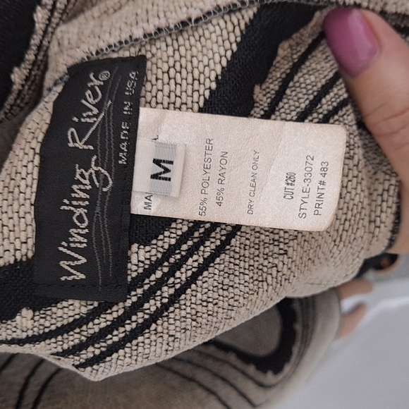 Winding River Reversible Tapestry Jacket Blazer with Tan & Black Abstract Design - Picture 7 of 7